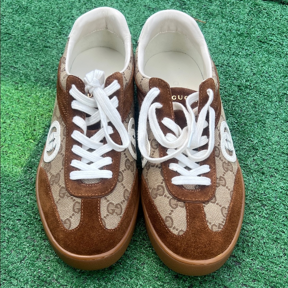 Gucci Men's Sneakers in Brown and Cream